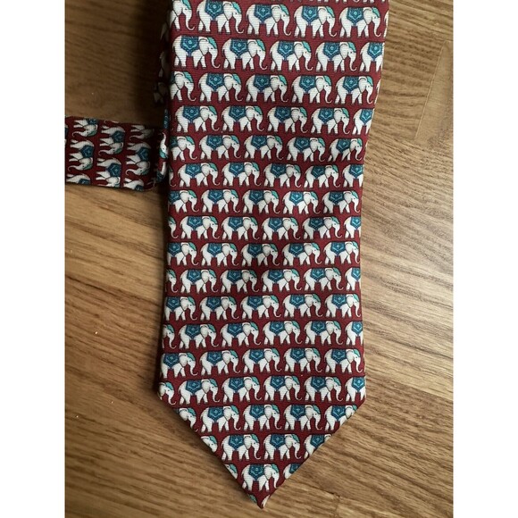 Beaufort Tie Rack 100% Silk Knit Neck Tie Elephants Red 3.5" x 60" NWOT Italian‎ - Picture 5 of 6